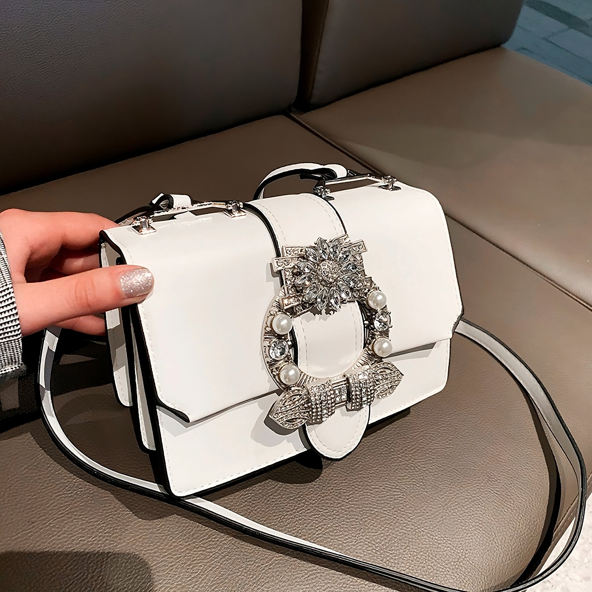 Sac design diamant blanche en cuir PU haut de gamme, élégant et sophistiqué pour femme
